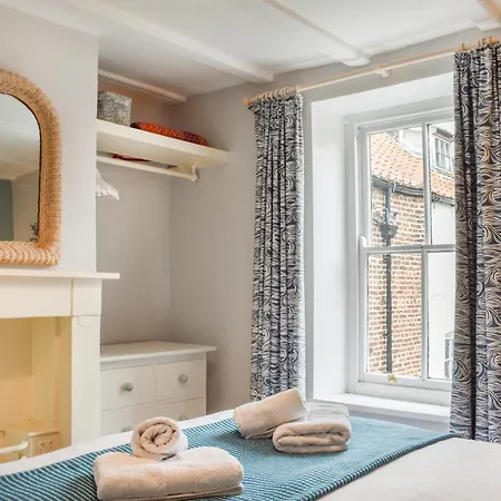 Glenhowen Robin Hood's Bay